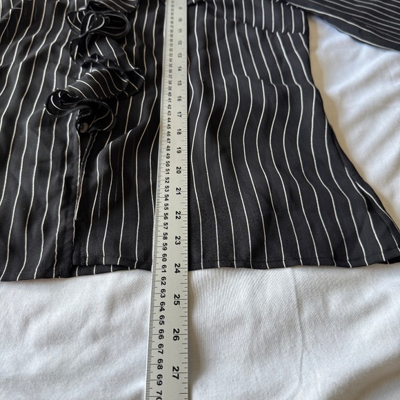 Fred David Women's Vintage Pinstripe‎ Sheer Satin Button Up Blouse Black Medium - Picture 12 of 14